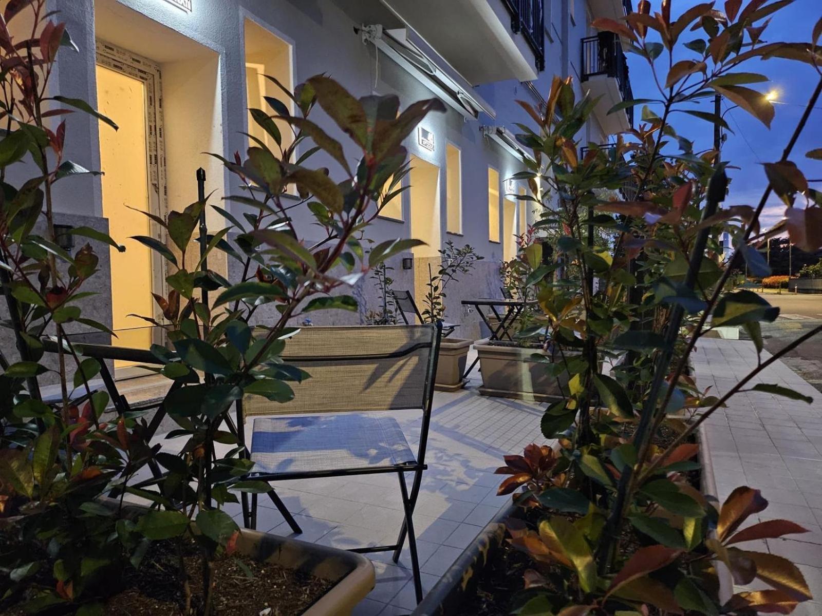 Apt Donati Home, Modernita E Comfort Con Parcheggio Gratuito Privato E Spazio Esterno Privato Cassano dʼAdda Quarto foto